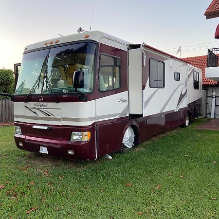 Remodeled And Comfortable Rv - Free Parking ميامي المظهر الخارجي الصورة