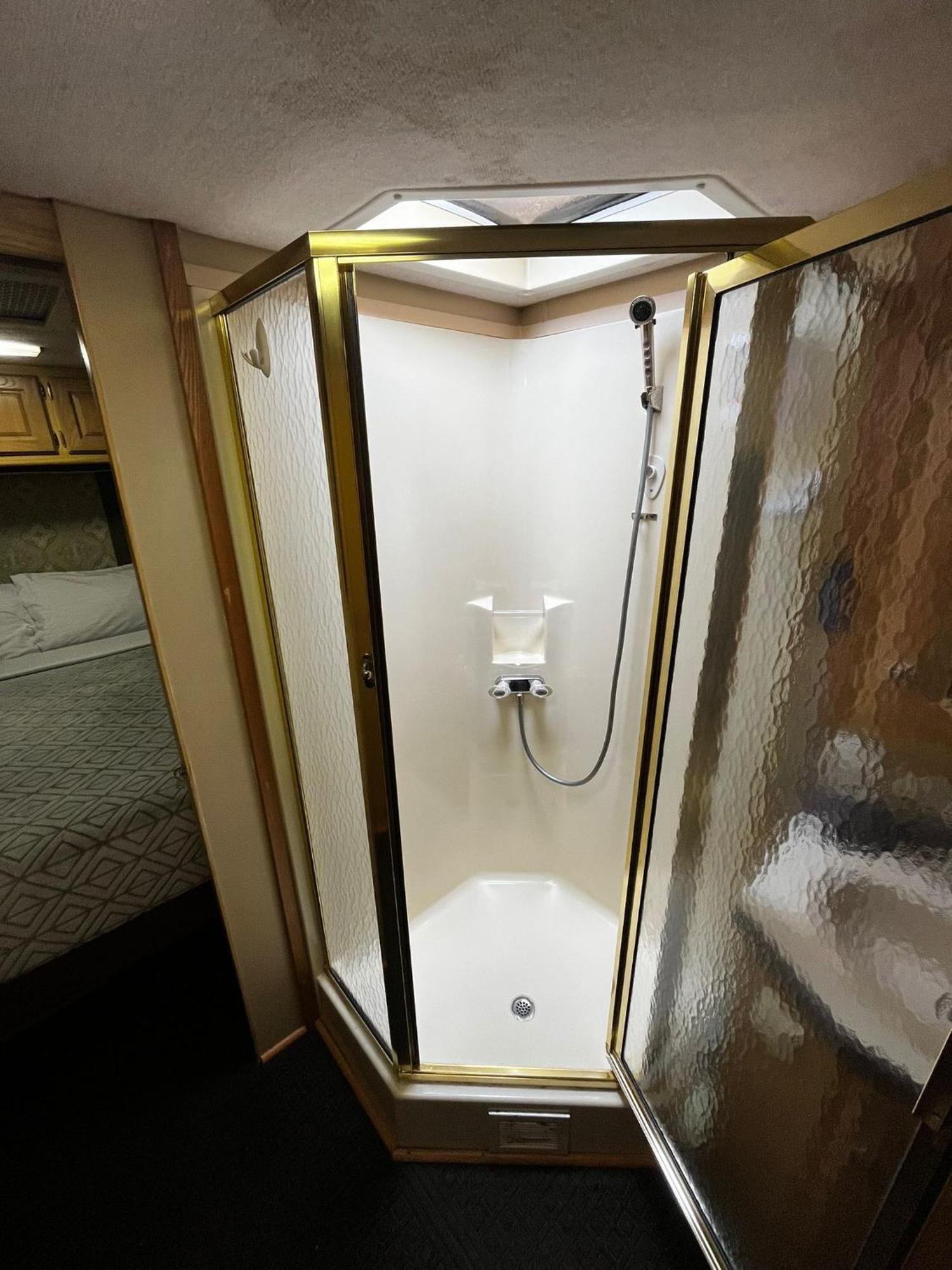 Remodeled And Comfortable Rv - Free Parking ميامي المظهر الخارجي الصورة