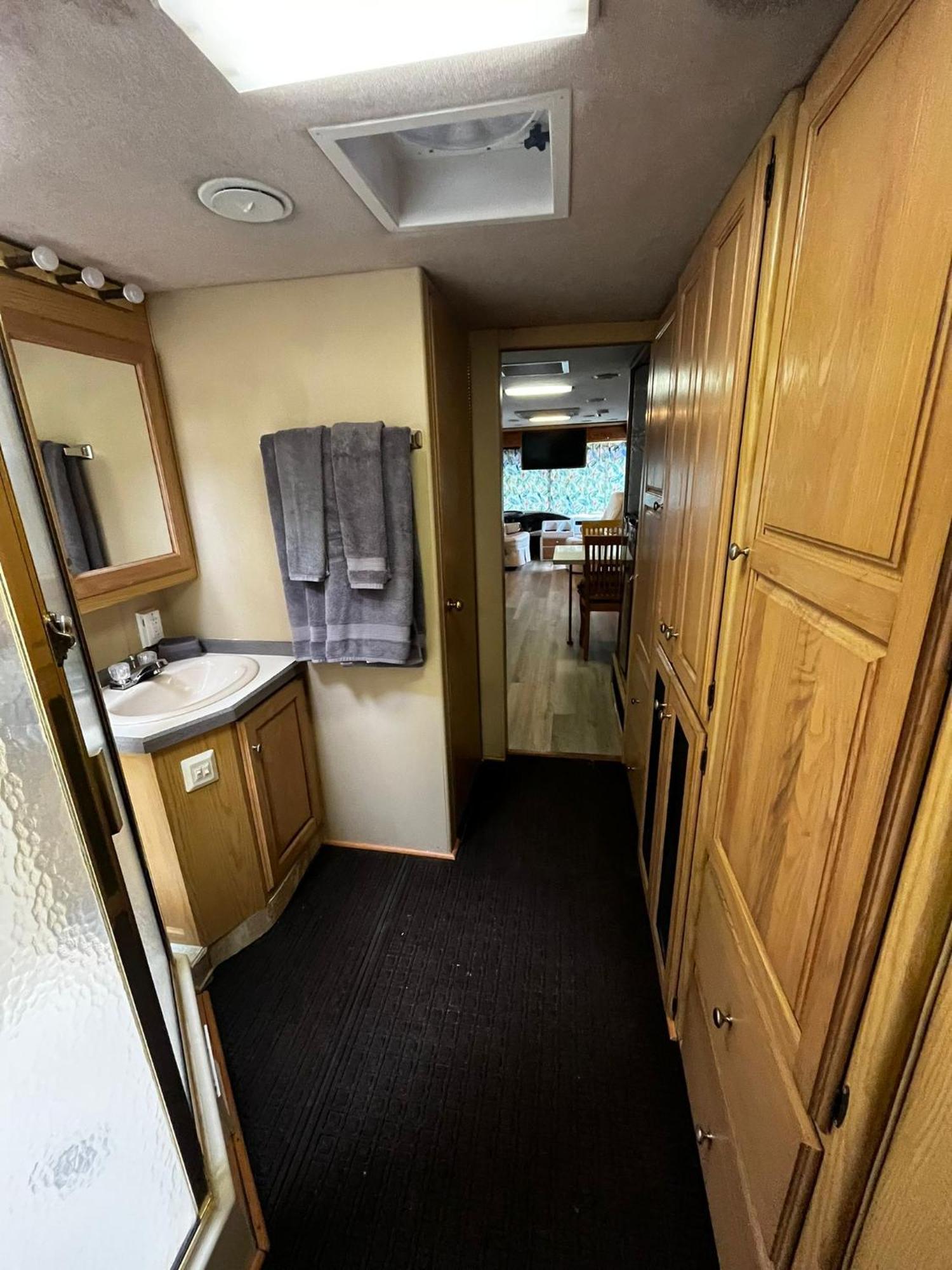 Remodeled And Comfortable Rv - Free Parking ميامي المظهر الخارجي الصورة